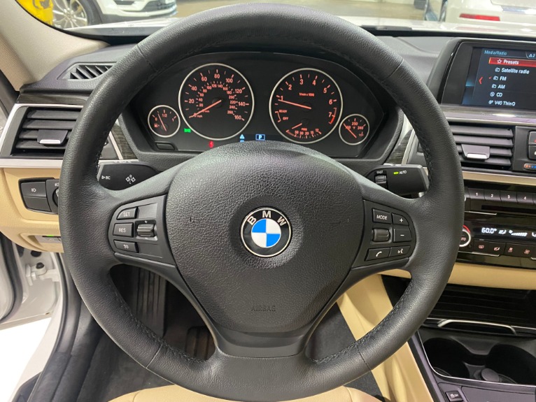 Used-2018-BMW-3-Series-320i-xDrive