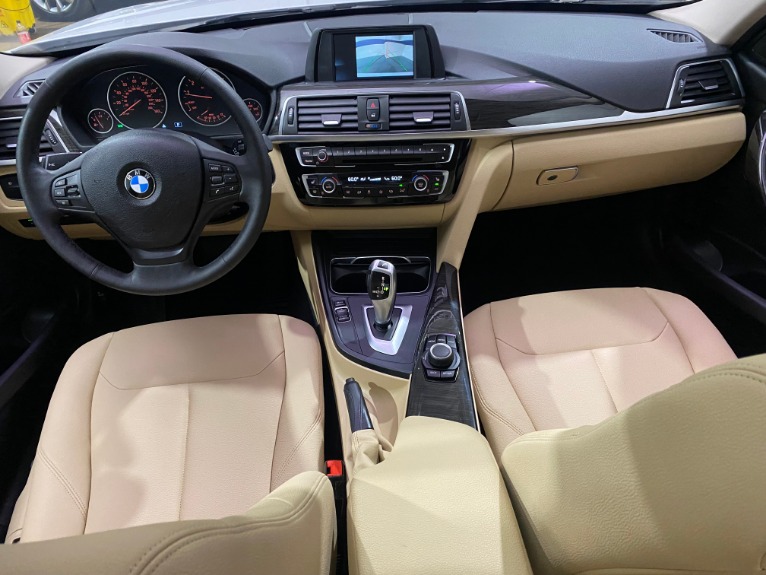 Used-2018-BMW-3-Series-320i-xDrive