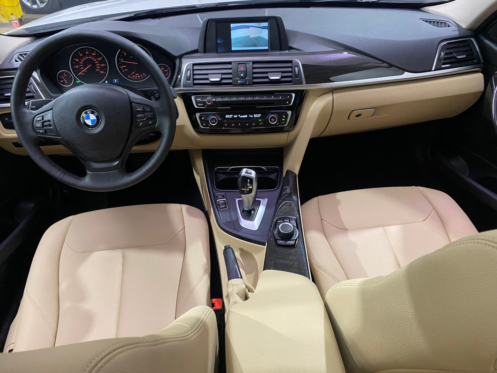 Used-2018-BMW-3-Series-320i-xDrive