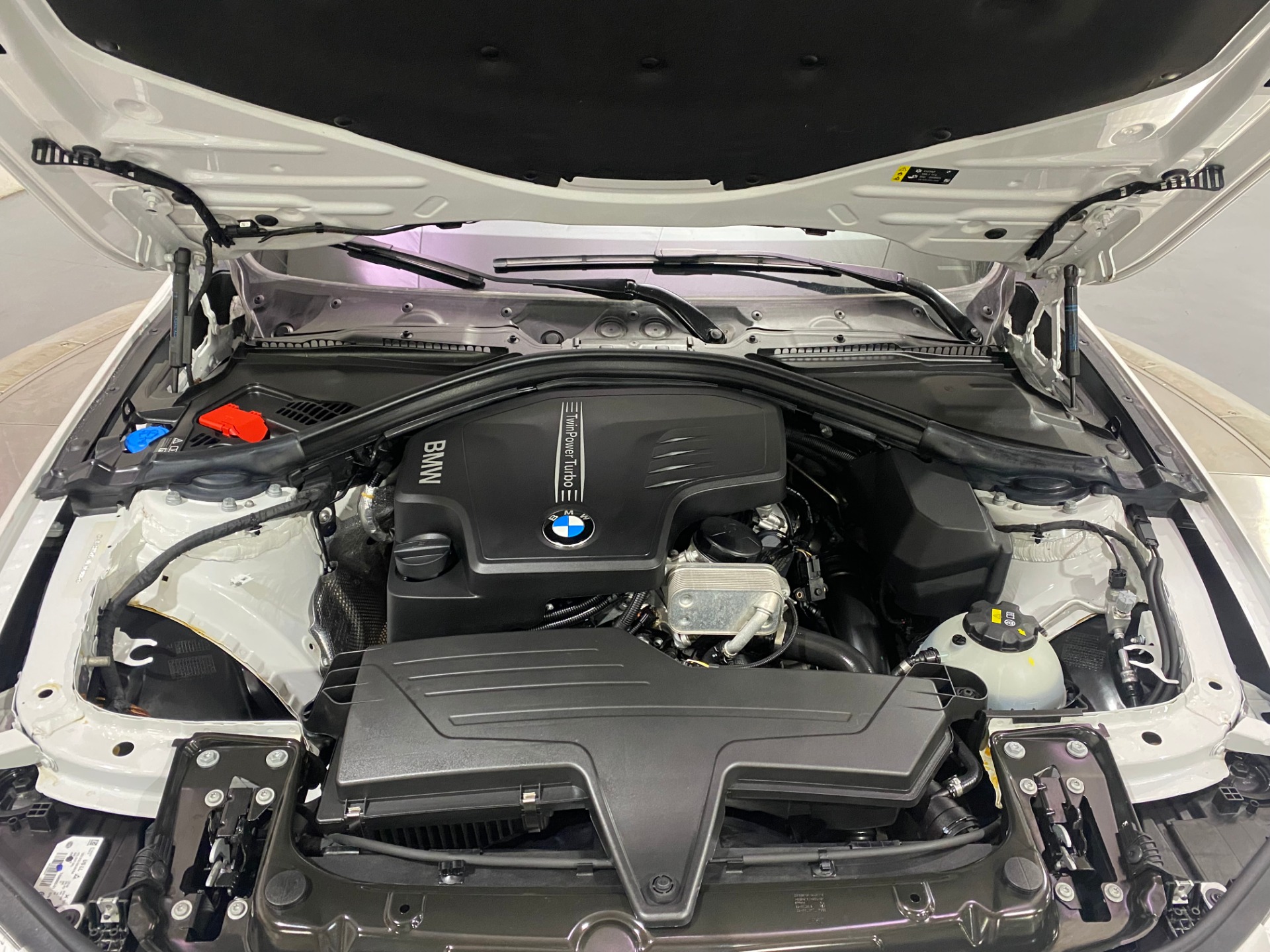 Used-2018-BMW-3-Series-320i-xDrive