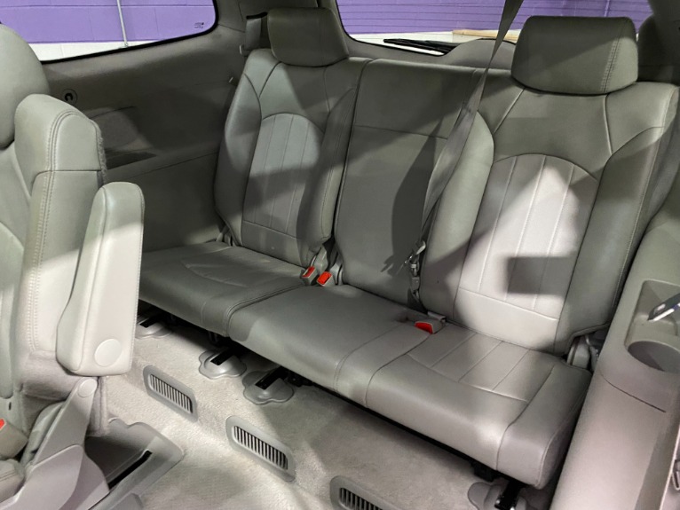 Used-2008-Buick-Enclave-CXL-FWD
