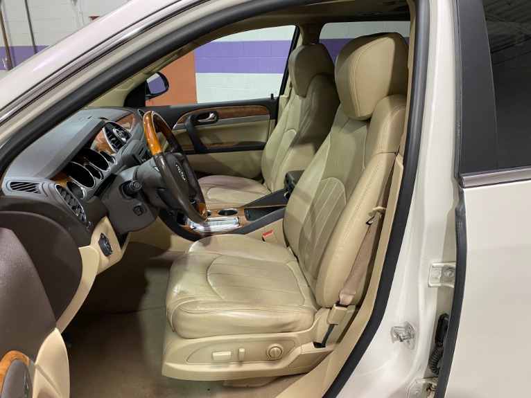 Used-2010-Buick-Enclave-CXL-AWD