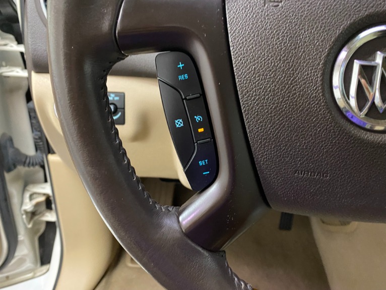 Used-2010-Buick-Enclave-CXL-AWD