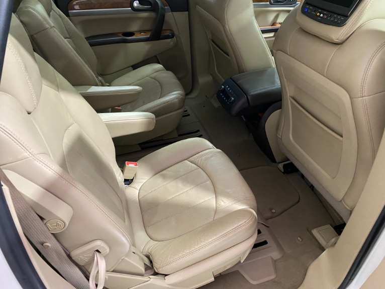 Used-2010-Buick-Enclave-CXL-AWD