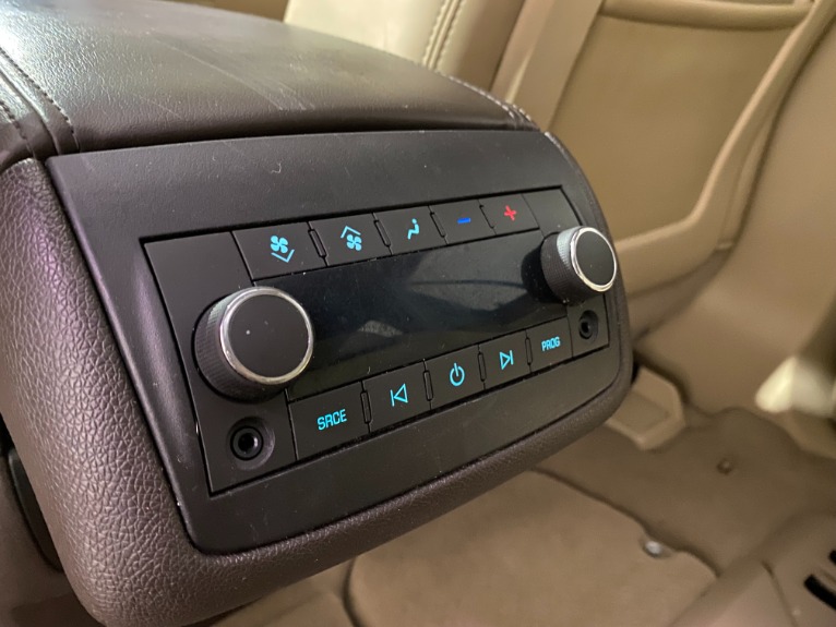 Used-2010-Buick-Enclave-CXL-AWD