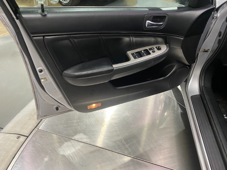 Used-2005-Honda-Accord-EX-V-6-FWD