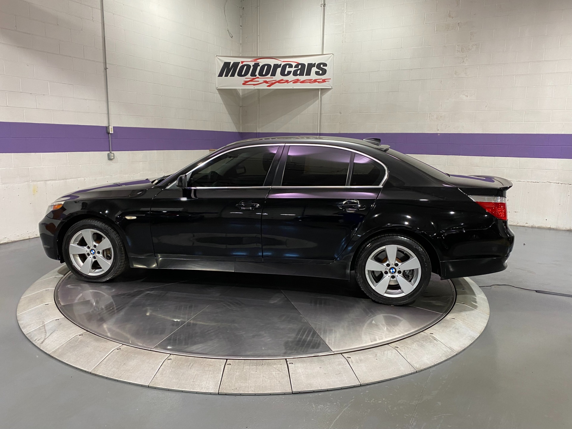 Used-2007-BMW-5-Series-525xi-AWD