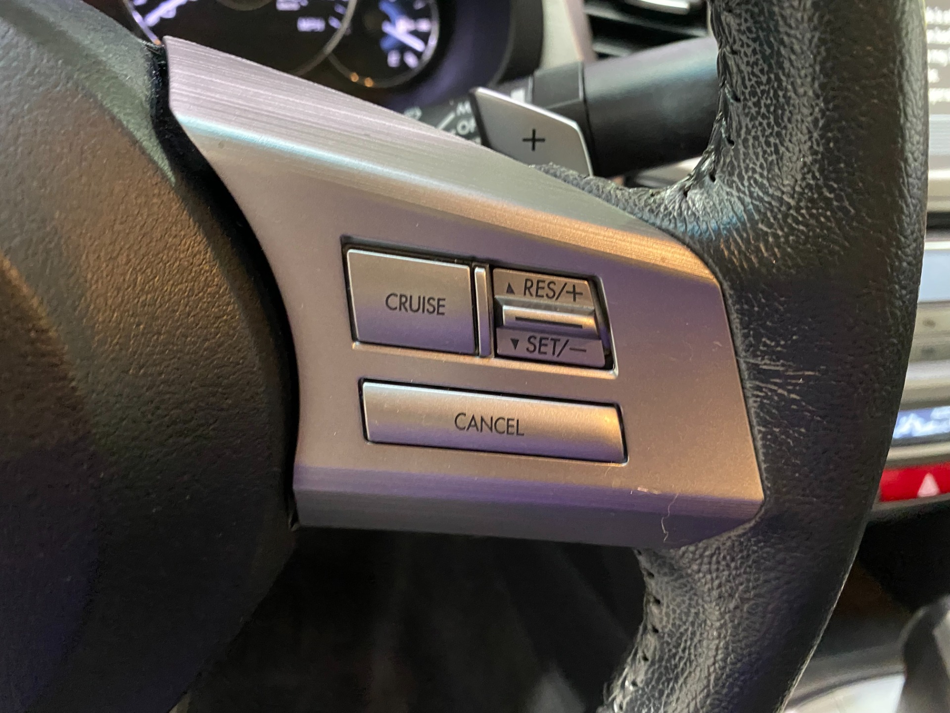 Used-2011-Subaru-Legacy-25i-Limited-AWD