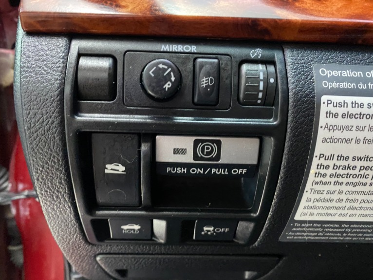 Used-2011-Subaru-Legacy-25i-Limited-AWD