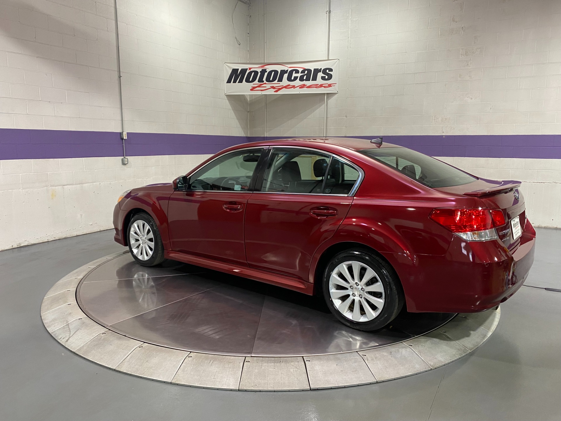 Used-2011-Subaru-Legacy-25i-Limited-AWD