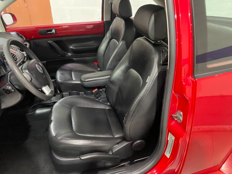Used-2007-Volkswagen-New-Beetle-25-FWD