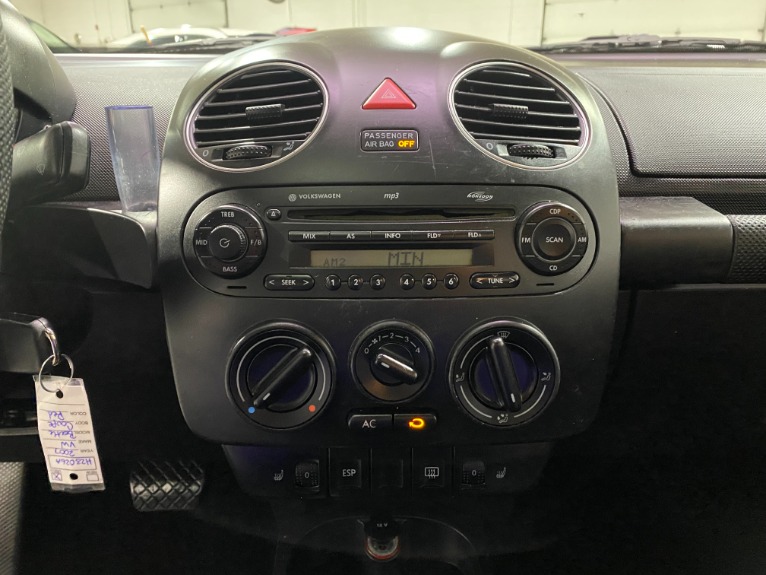 Used-2007-Volkswagen-New-Beetle-25-FWD
