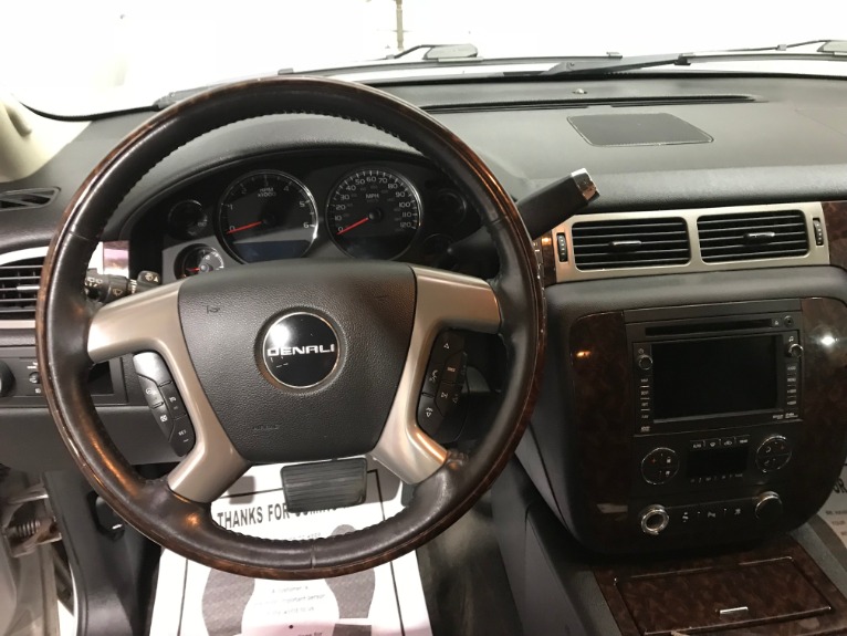 Used-2011-GMC-Yukon-XL-Denali