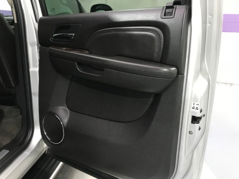 Used-2011-GMC-Yukon-XL-Denali