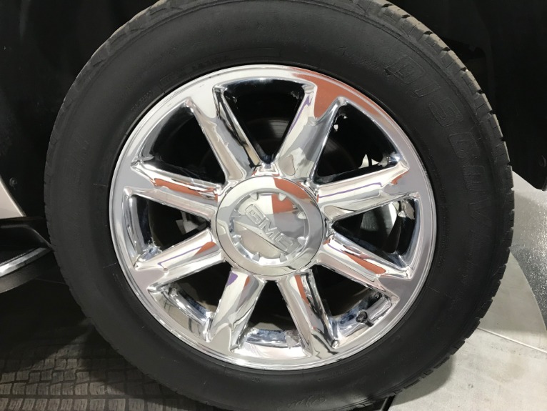 Used-2011-GMC-Yukon-XL-Denali
