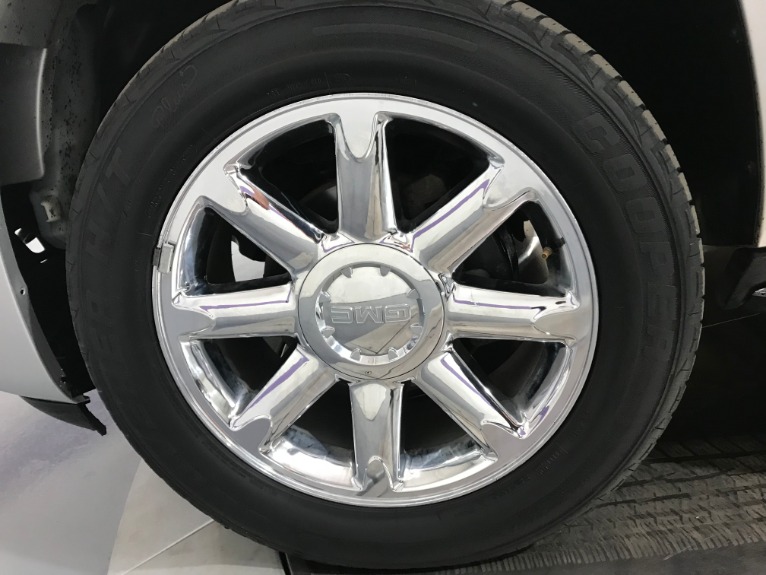 Used-2011-GMC-Yukon-XL-Denali