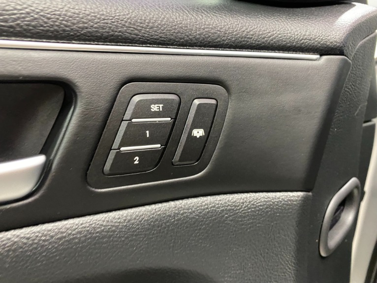 Used-2012-Hyundai-Genesis-46L-V8-RWD