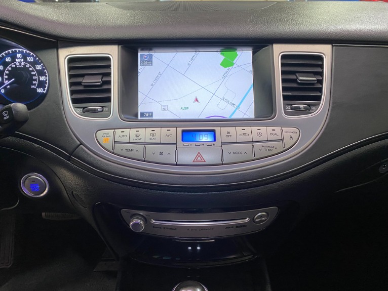 Used-2012-Hyundai-Genesis-46L-V8-RWD