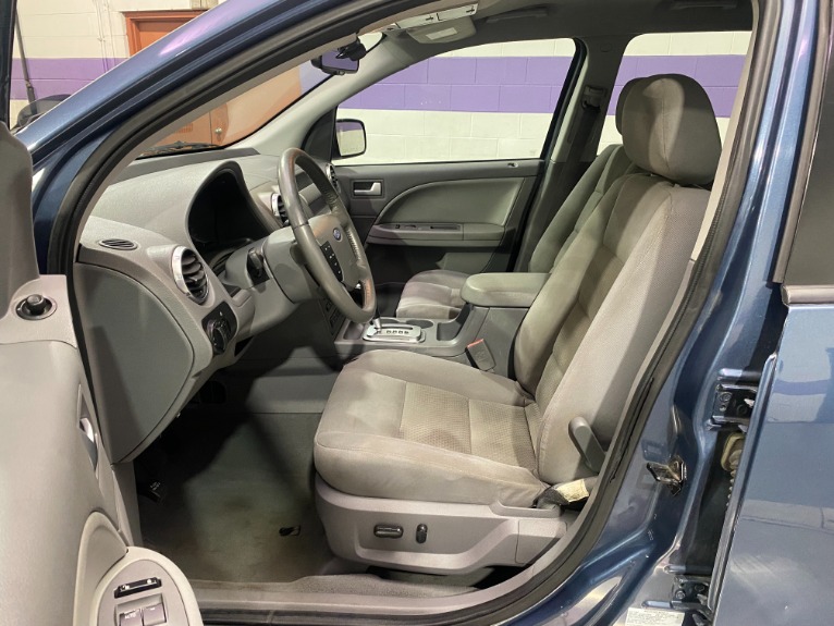 Used-2005-Ford-Freestyle-SEL-FWD