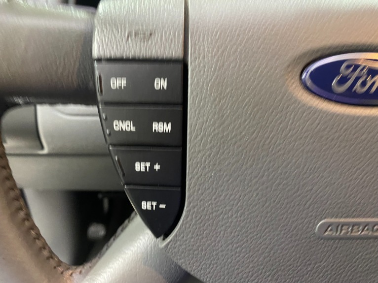 Used-2005-Ford-Freestyle-SEL-FWD