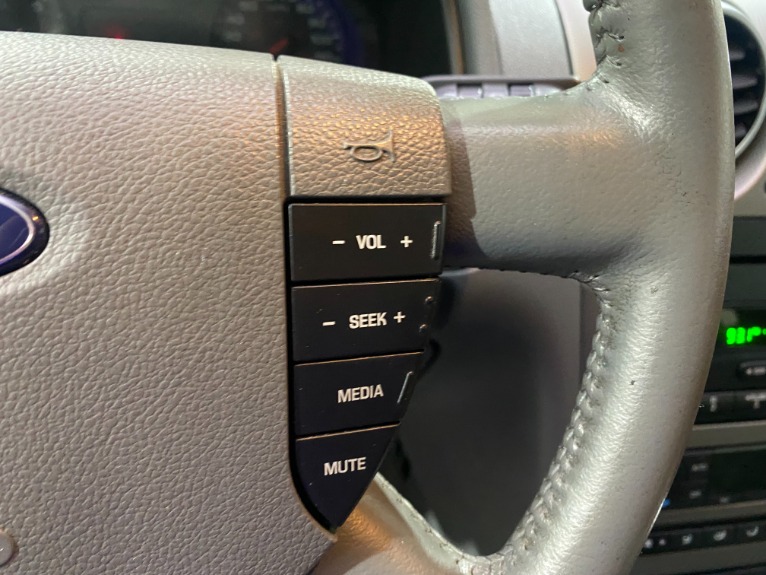 Used-2005-Ford-Freestyle-SEL-FWD