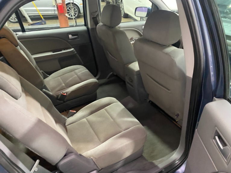 Used-2005-Ford-Freestyle-SEL-FWD