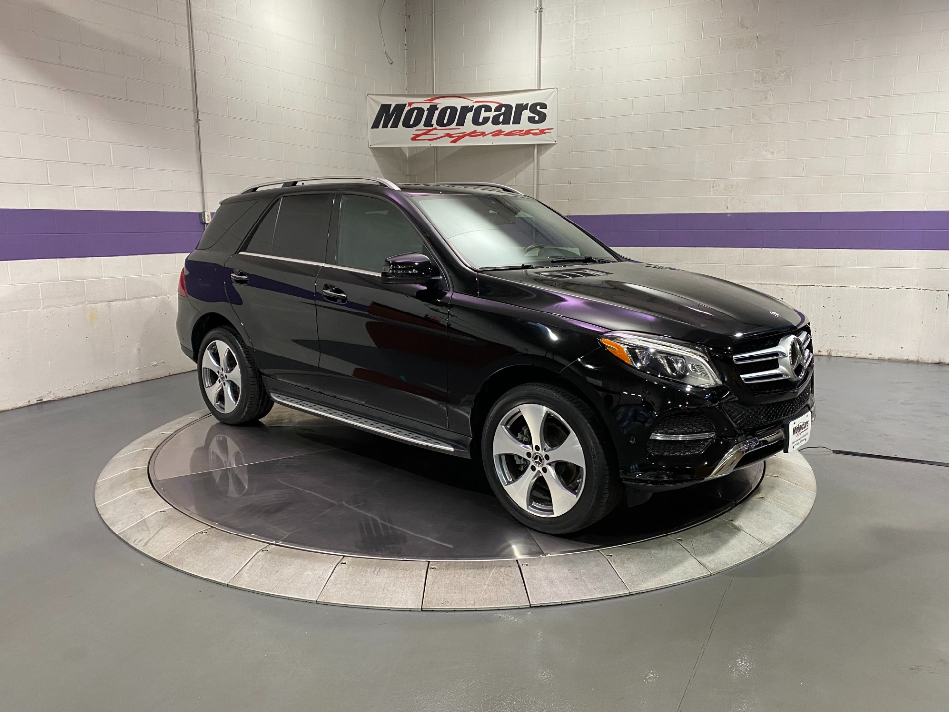 Used-2017-Mercedes-Benz-GLE-GLE-350-4MATIC