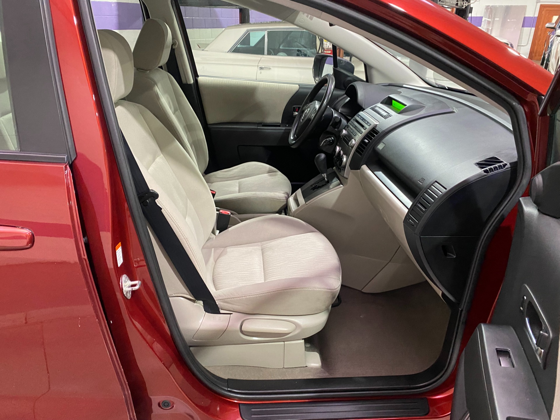 Used-2010-Mazda-Mazda5-Sport-FWD