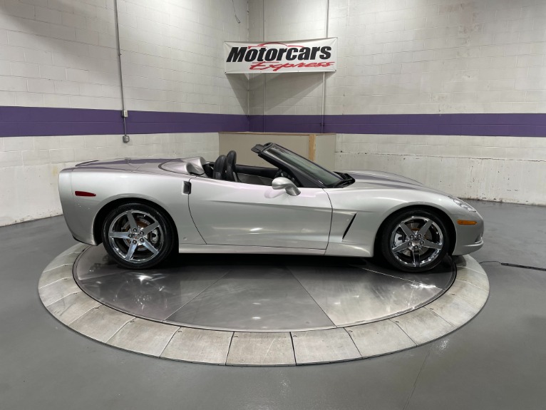 Used-2007-Chevrolet-Corvette-Convertible-3LT