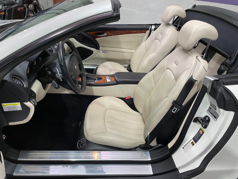 Used-2007-Mercedes-Benz-SL-Class-SL-55-AMG-Convertible-RWD