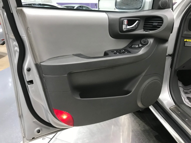 Used-2006-Hyundai-Santa-Fe-GLS
