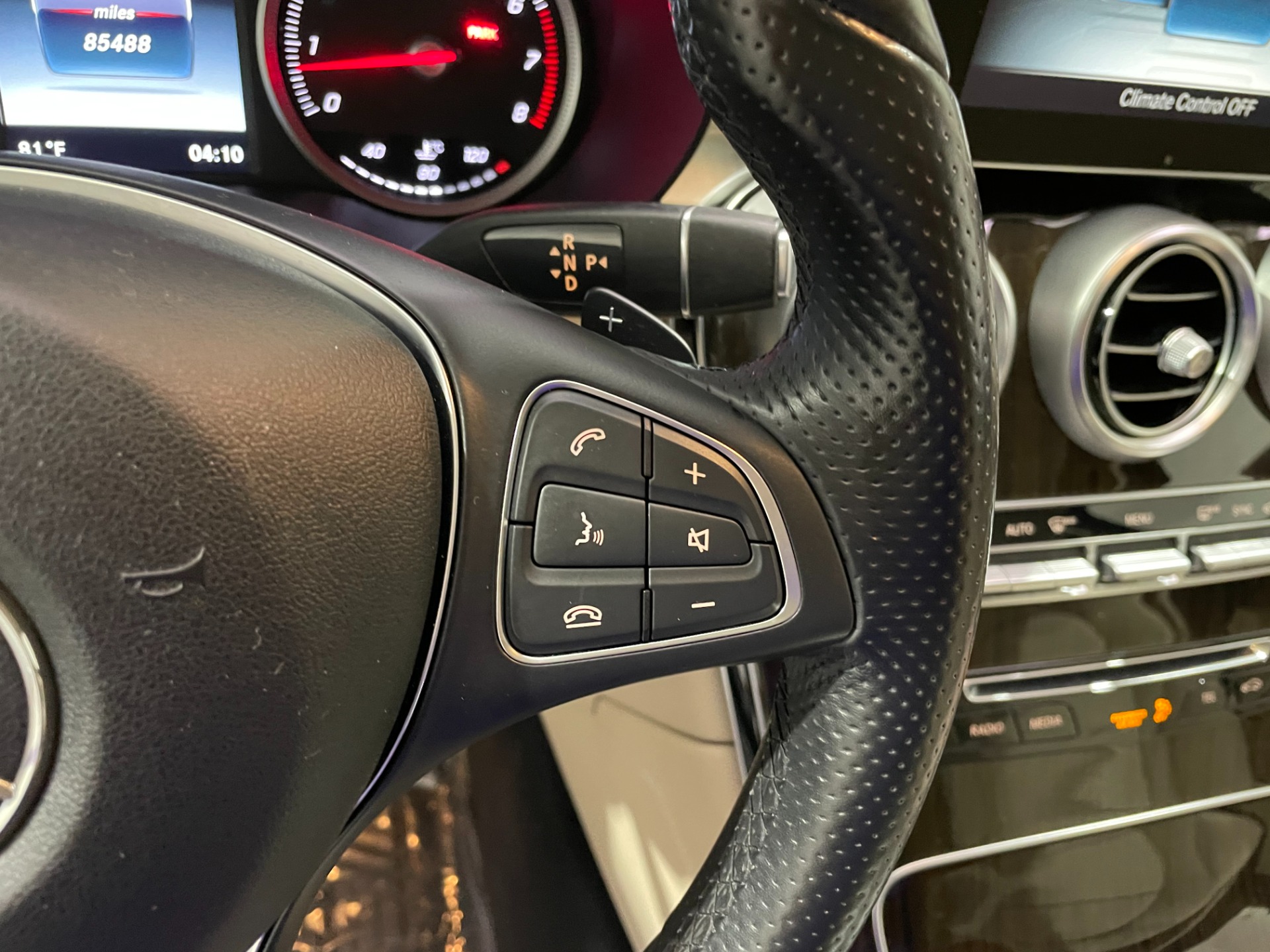 Used-2016-Mercedes-Benz-GLC-GLC-300-4MATIC