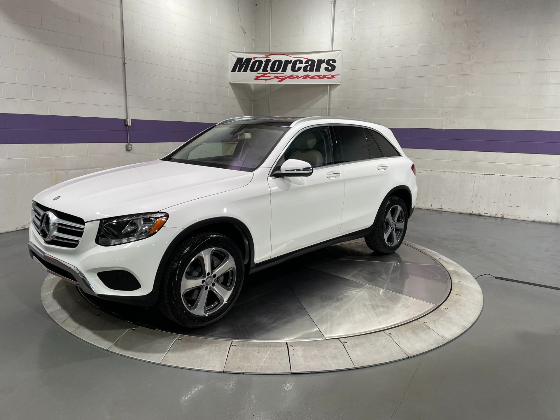 Used-2016-Mercedes-Benz-GLC-GLC-300-4MATIC