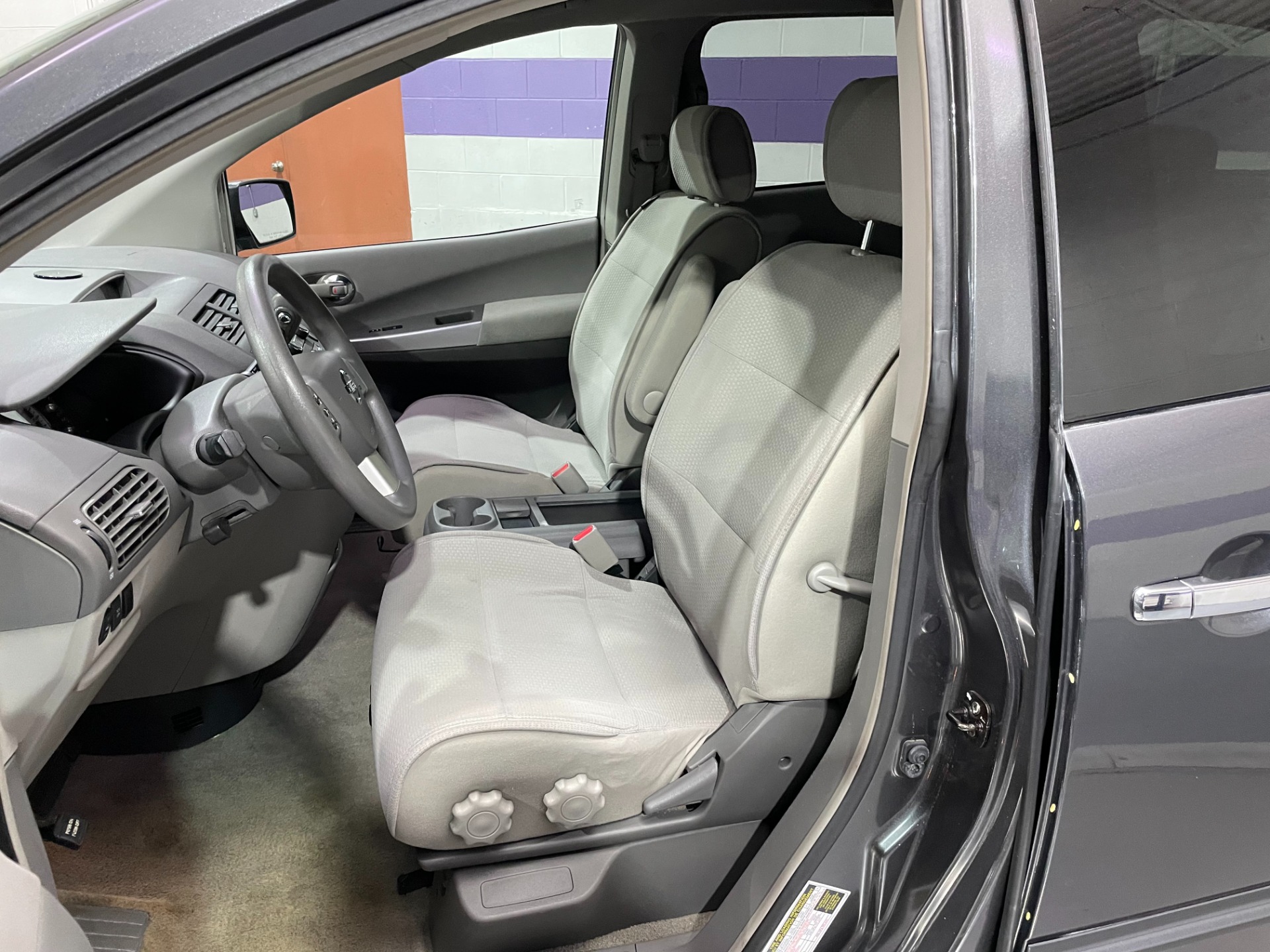 Used-2009-Nissan-Quest-35-S-FWD