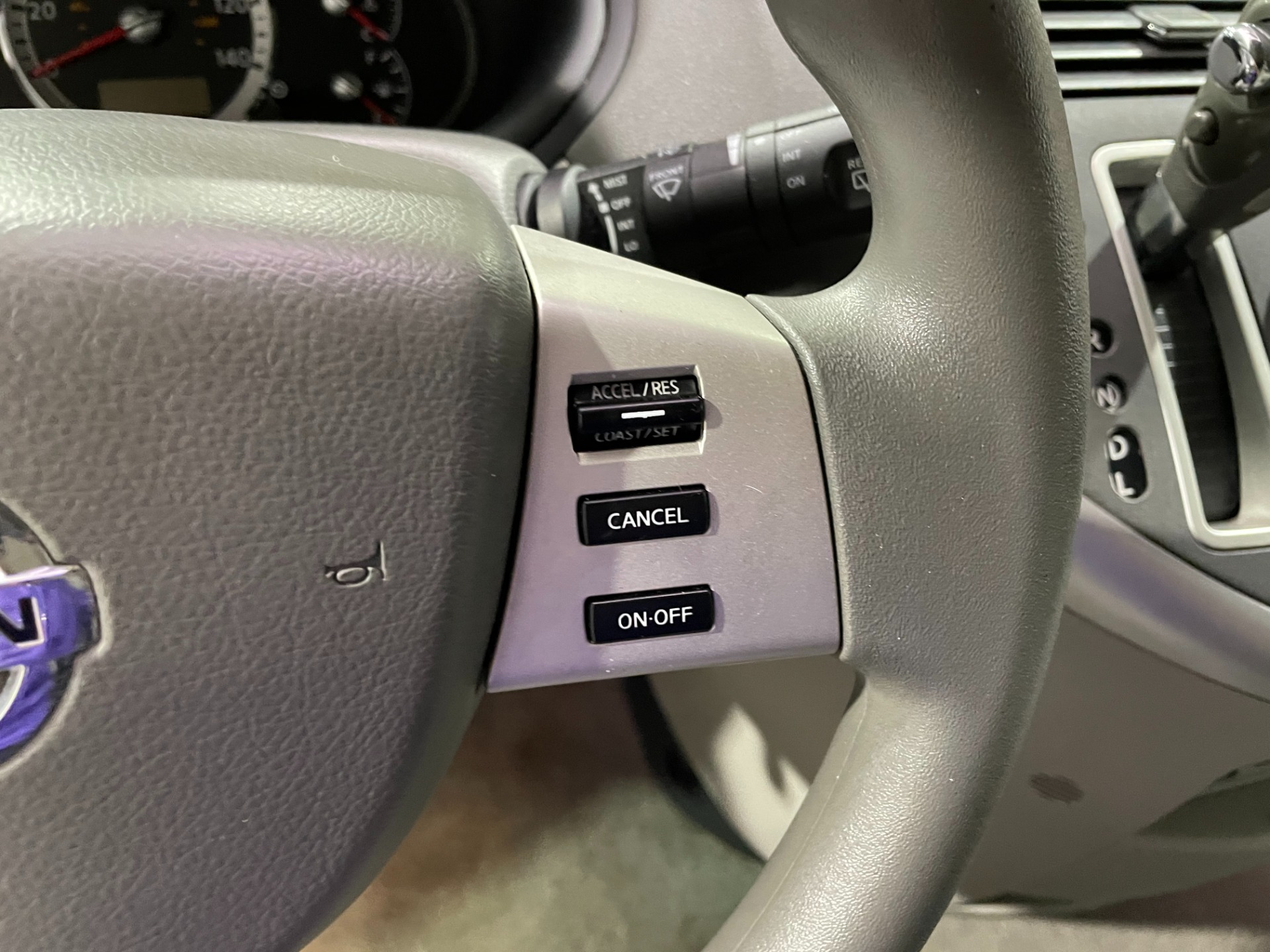 Used-2009-Nissan-Quest-35-S-FWD