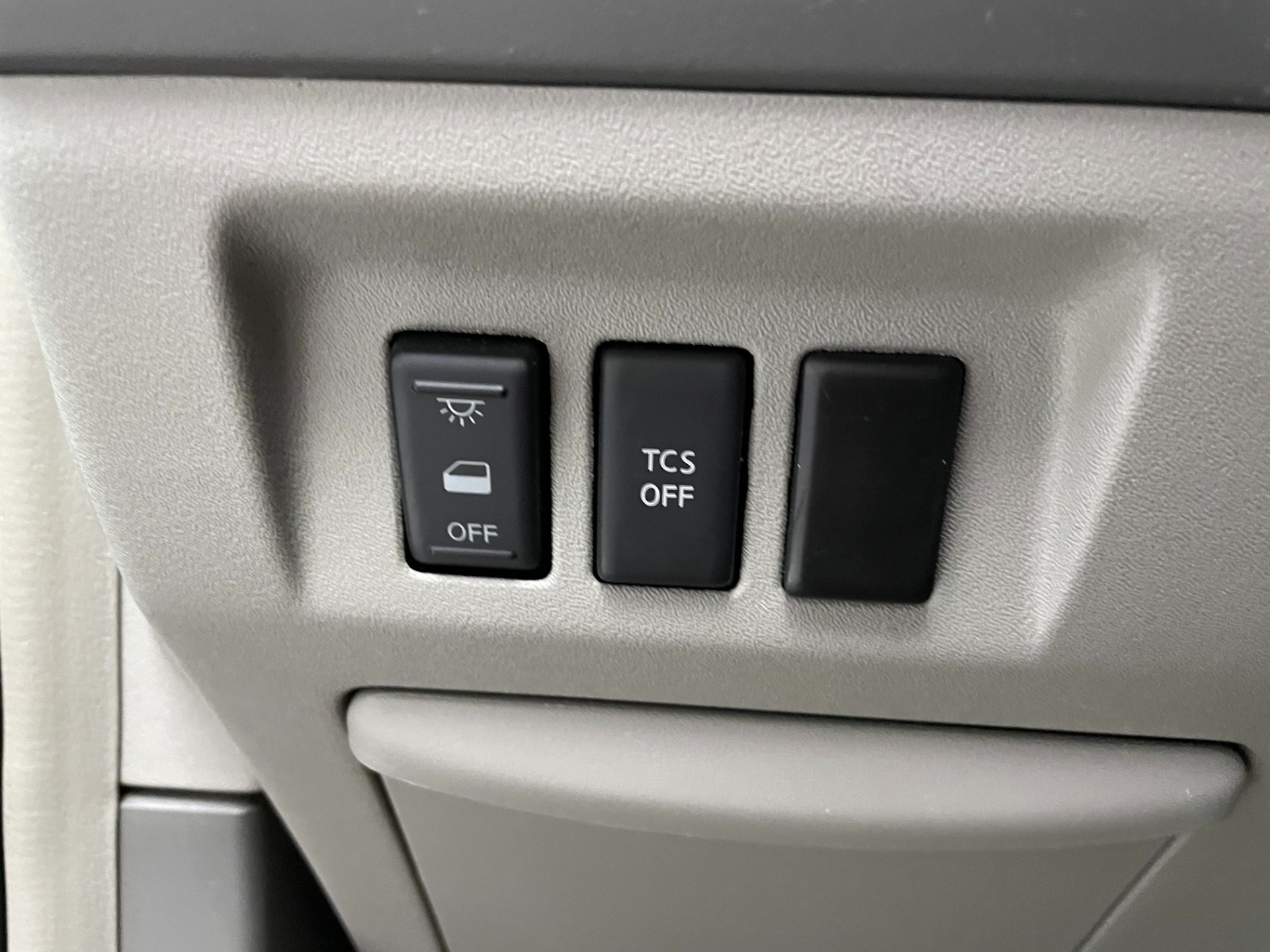 Used-2009-Nissan-Quest-35-S-FWD