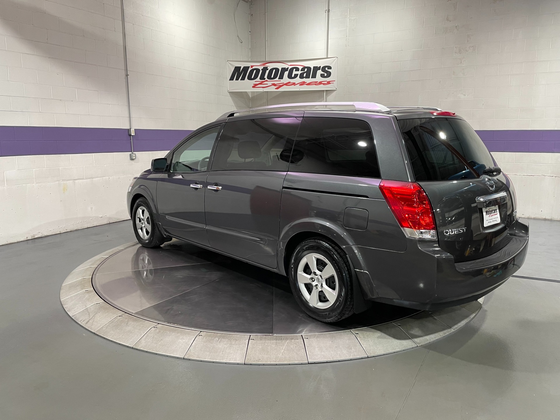 Used-2009-Nissan-Quest-35-S-FWD