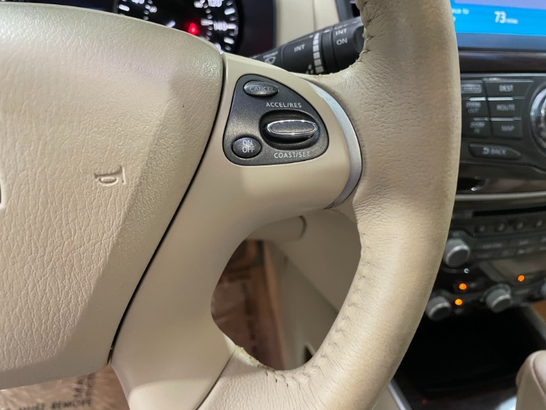 Used-2015-Nissan-Pathfinder-Platinum-4X4