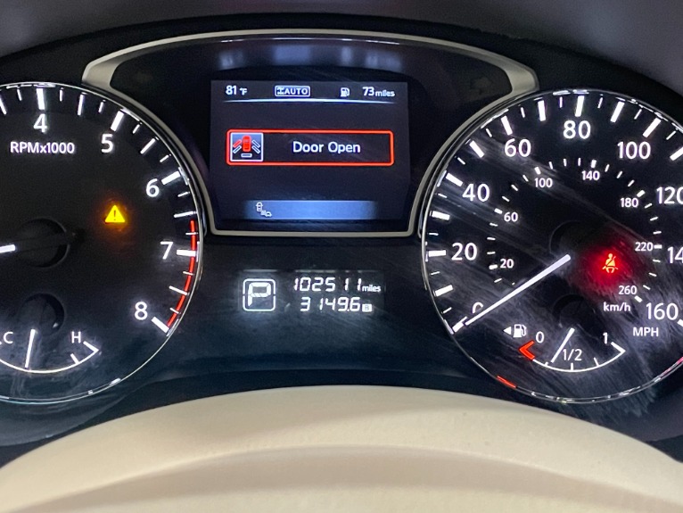 Used-2015-Nissan-Pathfinder-Platinum-4X4