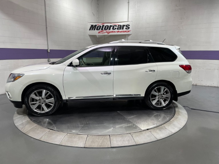 Used-2015-Nissan-Pathfinder-Platinum-4X4