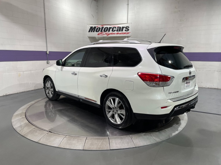 Used-2015-Nissan-Pathfinder-Platinum-4X4