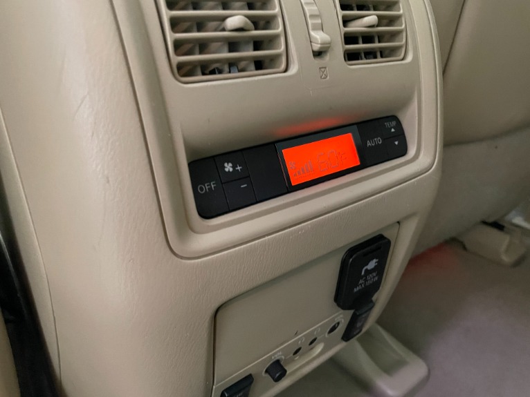 Used-2015-Nissan-Pathfinder-Platinum-4X4