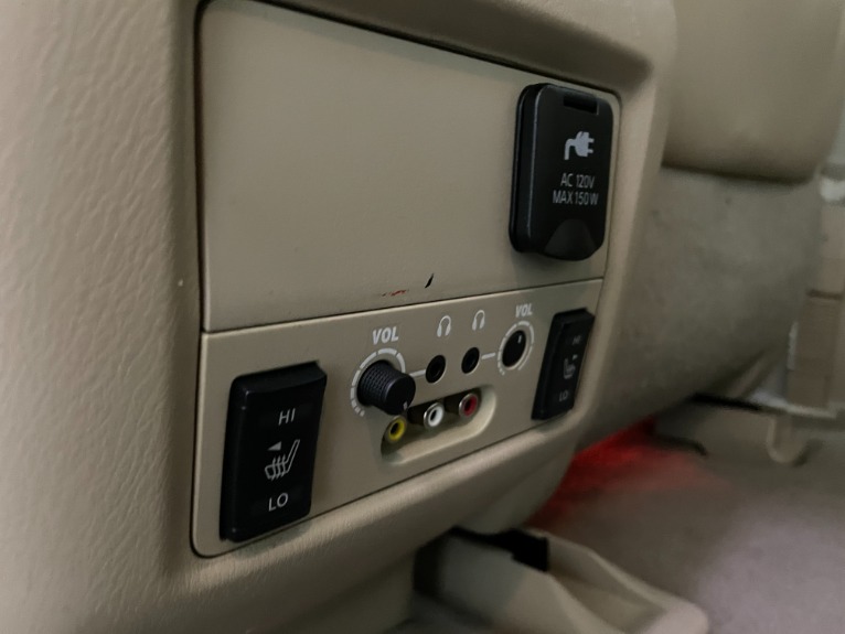 Used-2015-Nissan-Pathfinder-Platinum-4X4