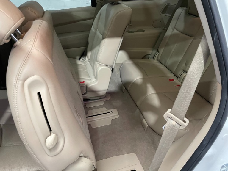 Used-2015-Nissan-Pathfinder-Platinum-4X4