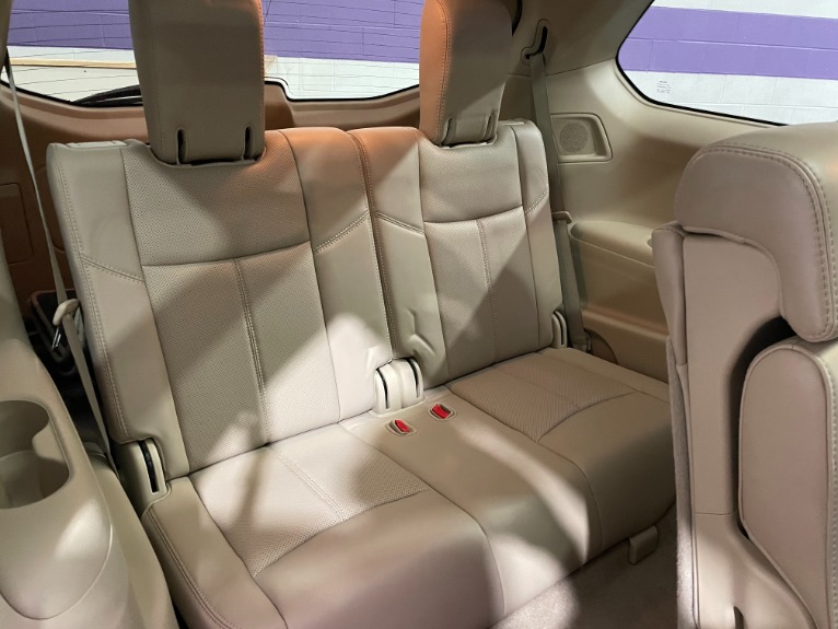 Used-2015-Nissan-Pathfinder-Platinum-4X4