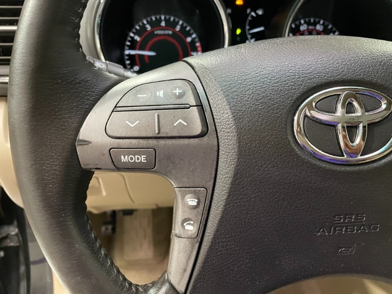 Used-2008-Toyota-Highlander-Limited-FWD