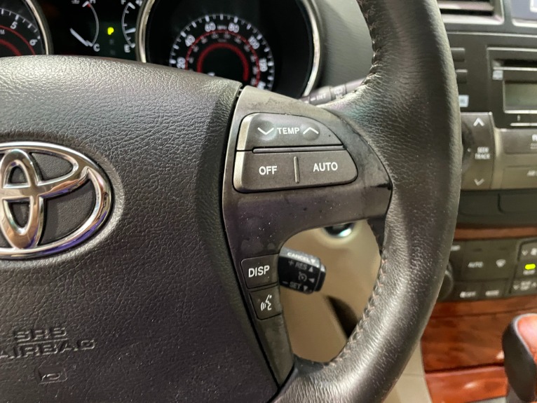 Used-2008-Toyota-Highlander-Limited-FWD