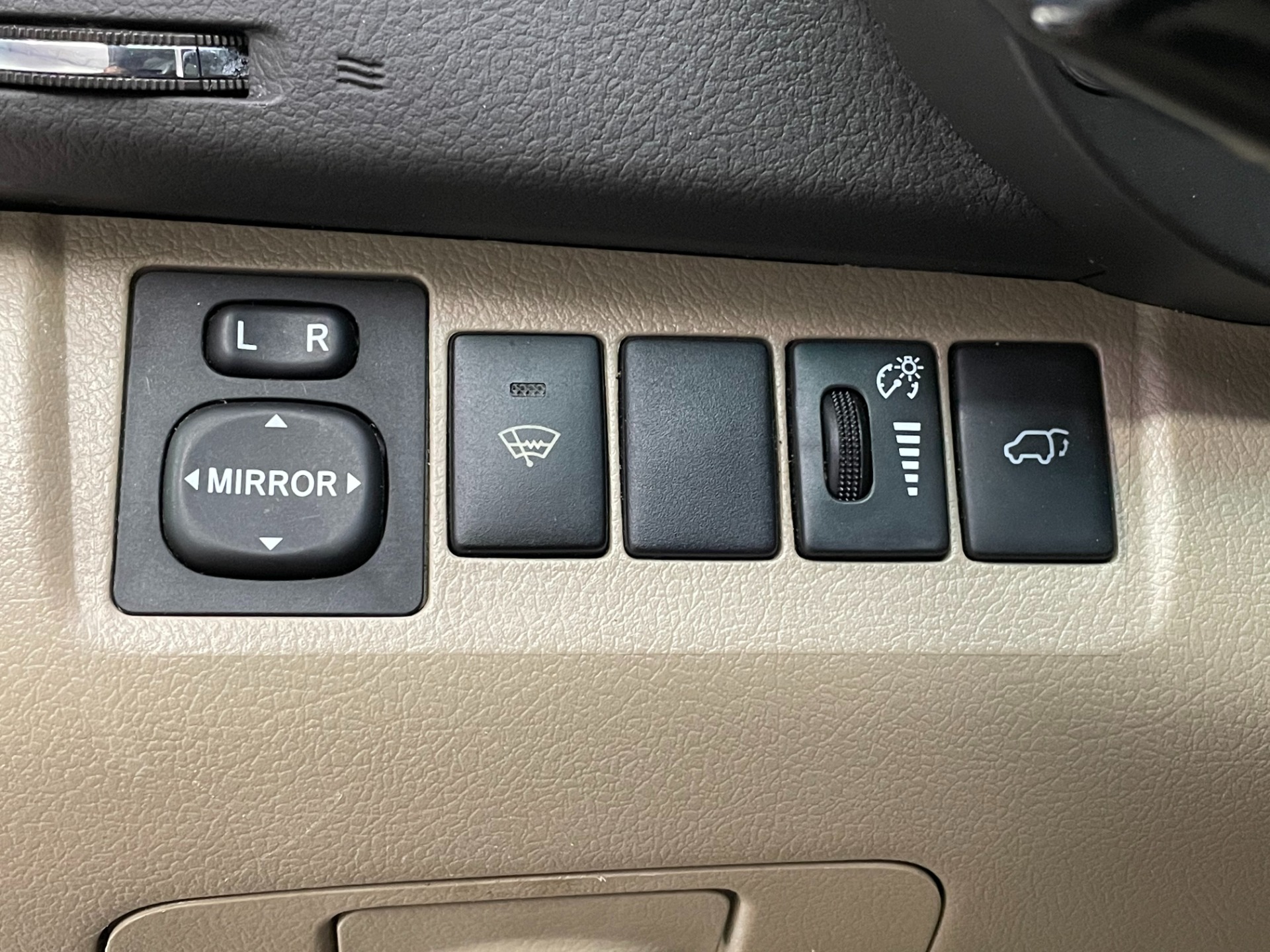 Used-2008-Toyota-Highlander-Limited-FWD