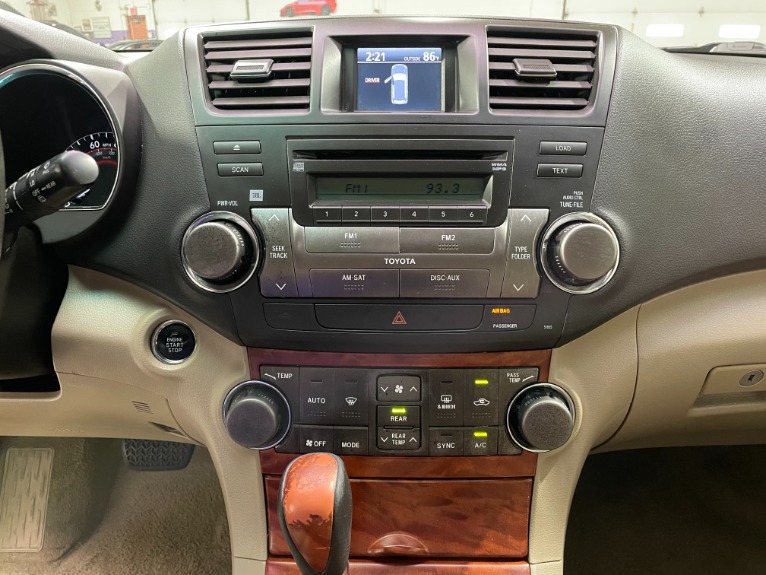 Used-2008-Toyota-Highlander-Limited-FWD