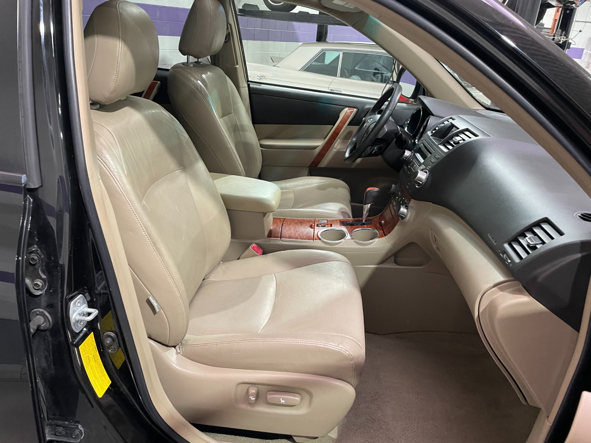 Used-2008-Toyota-Highlander-Limited-FWD